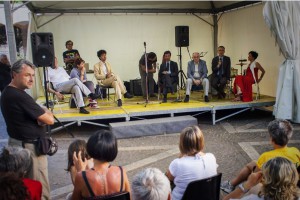il ministro dell'ambiente Orlando saluta i partecipanti all'arrivo a Modena