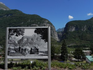 la diga vista da longarone