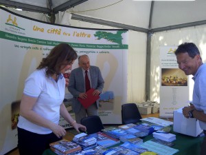 di preparano gli stand