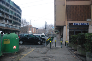 i parcheggi attuali in via giardini - zona gallo